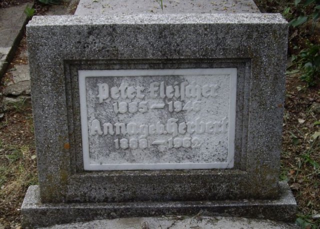 Fleischer Peter 1885-1946 Herbert Anna 1888-1962 Grabstein